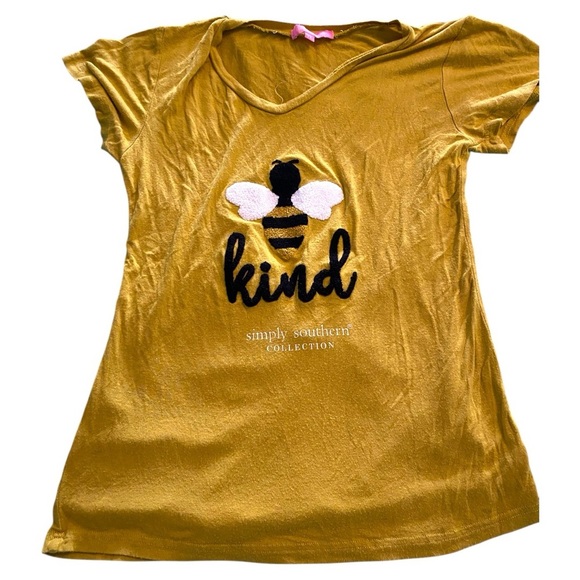 Simply Southern Gold and Black Short Sleeve Tee with Graphic Design - Picture 1 of 4